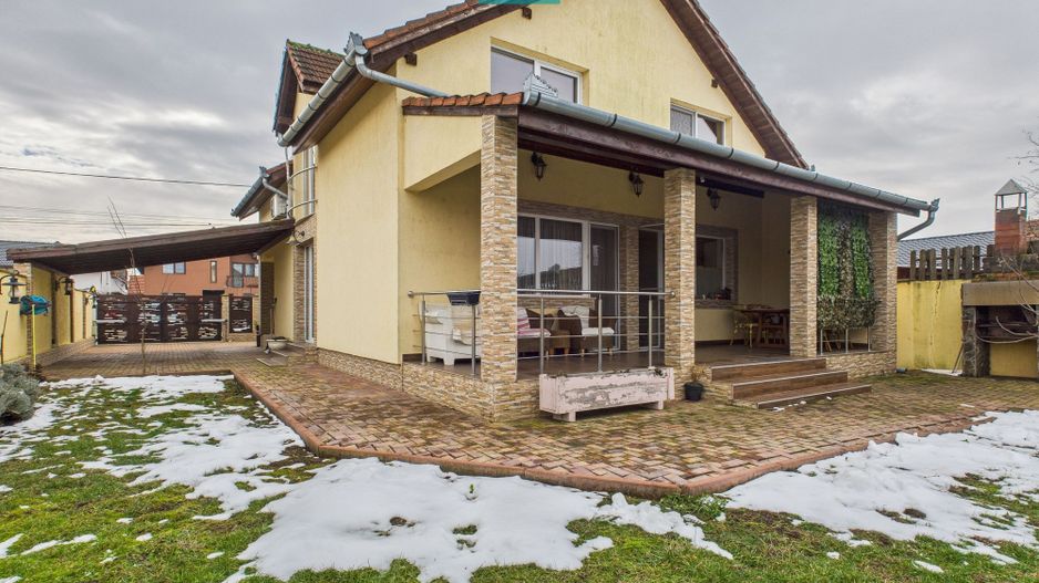 Vilă elegantă cu etaj în Zădăreni - Poză 24