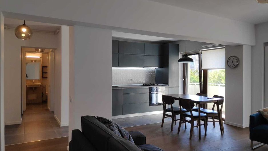 Inchiriez apartament 2 camere, Unirii, mobilat, centrala proprie - Poză 1