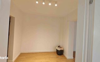 Decomandat Apartament Spatios Nemobilat Giurgiului - Poză 3