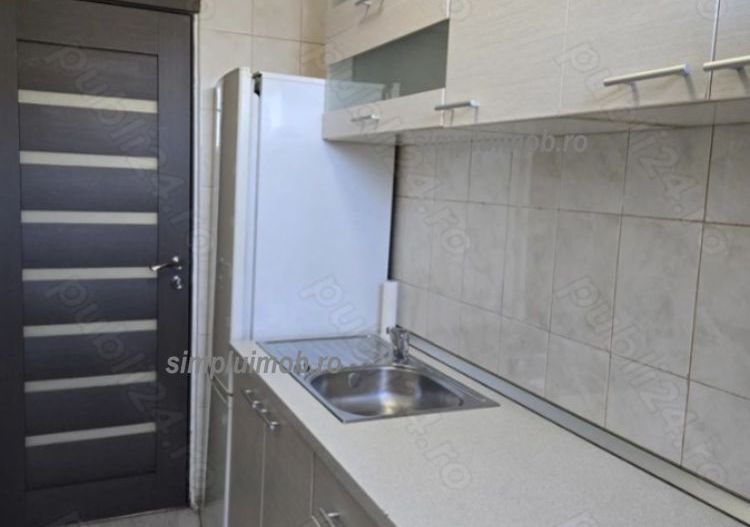 Decomandata garsoniera renovata mobilata - Poză 7