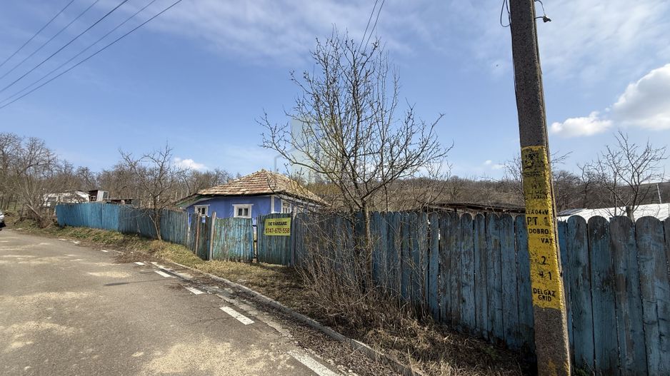 Teren intravilan Dobrovat + Casa Batraneasca - Poză 1