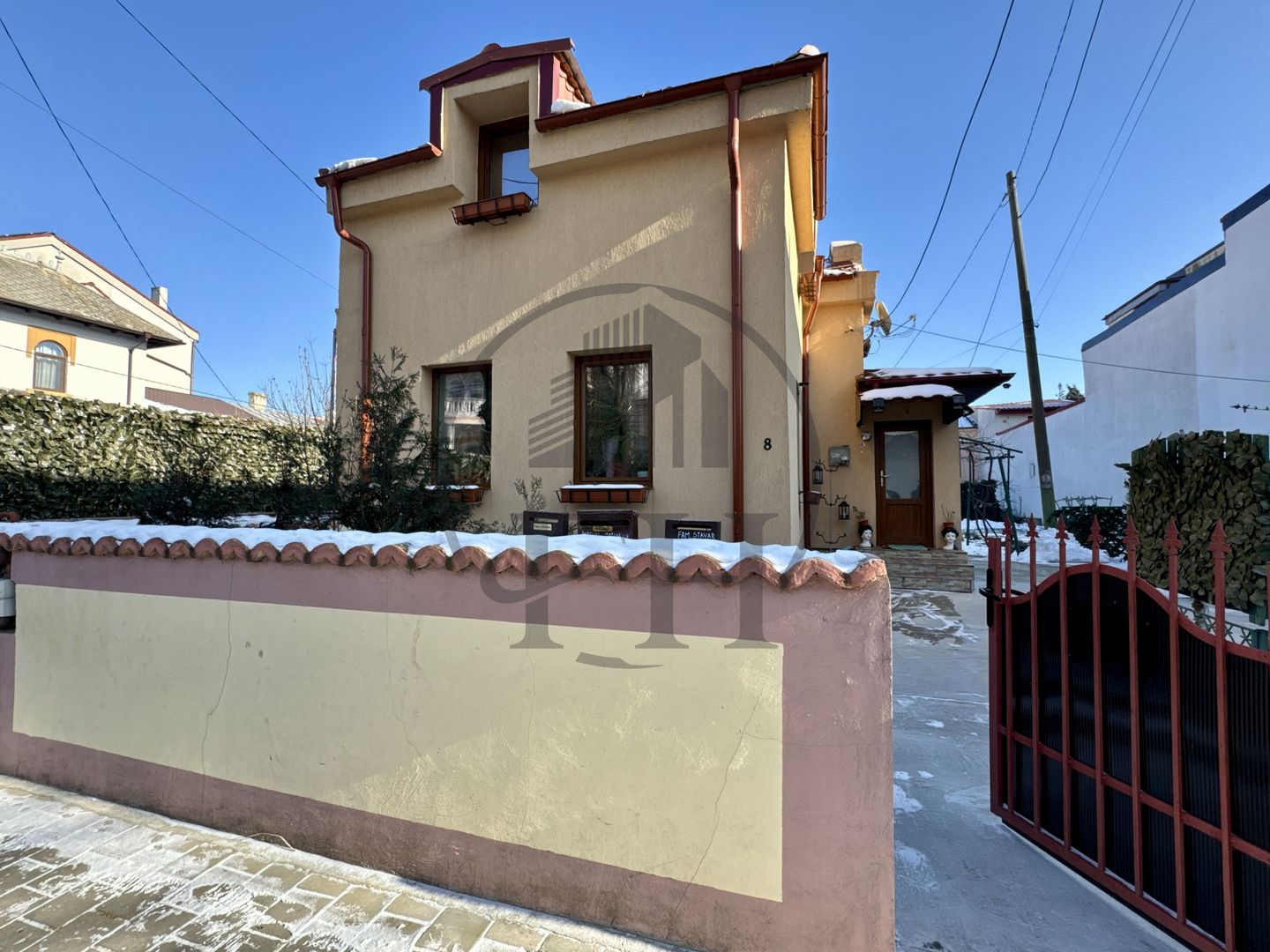 Apartament 3 camere de vanzare Constanta, zona Centrala - Poză 1