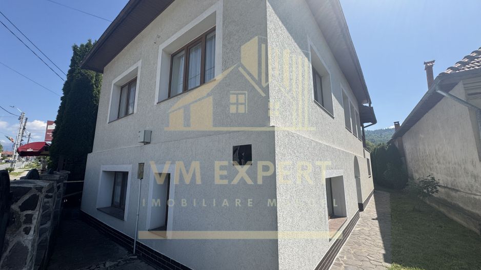 VILA 5 CAMERE, TEREN 4520 MP, LERESTI, ARGES - Poză 15