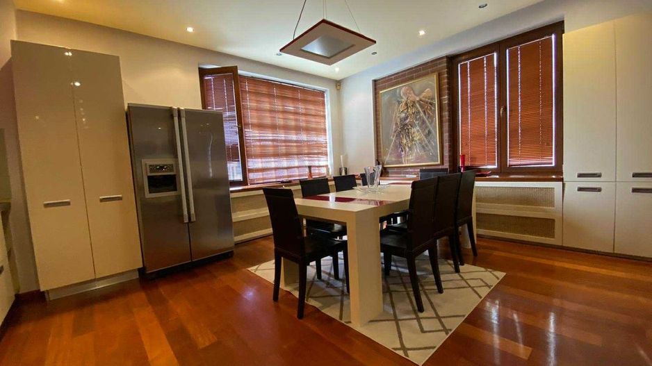 APARTAMENT SUPERB, 5 CAMERE, DOROBANTI - Poză 2