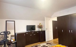 Casă cochetă intr-o zonă centrală foarte apreciata din Oradea - Poză 6