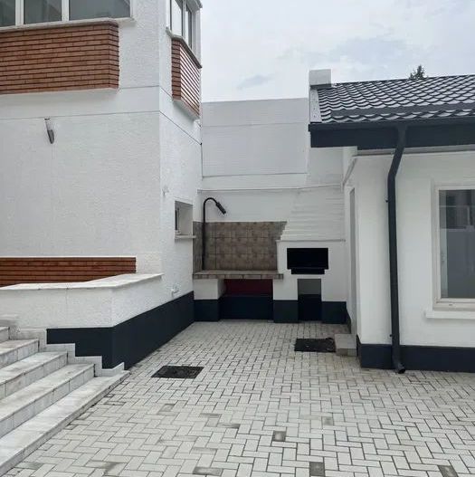 Domenii | 4 Camere +2 Camere | 2 Case | Vile | 240mp | Curte | Parcari - Poză 7