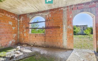 Vilă pe 3 niveluri și garaj 168mp în Zimandu Nou - Poză 9