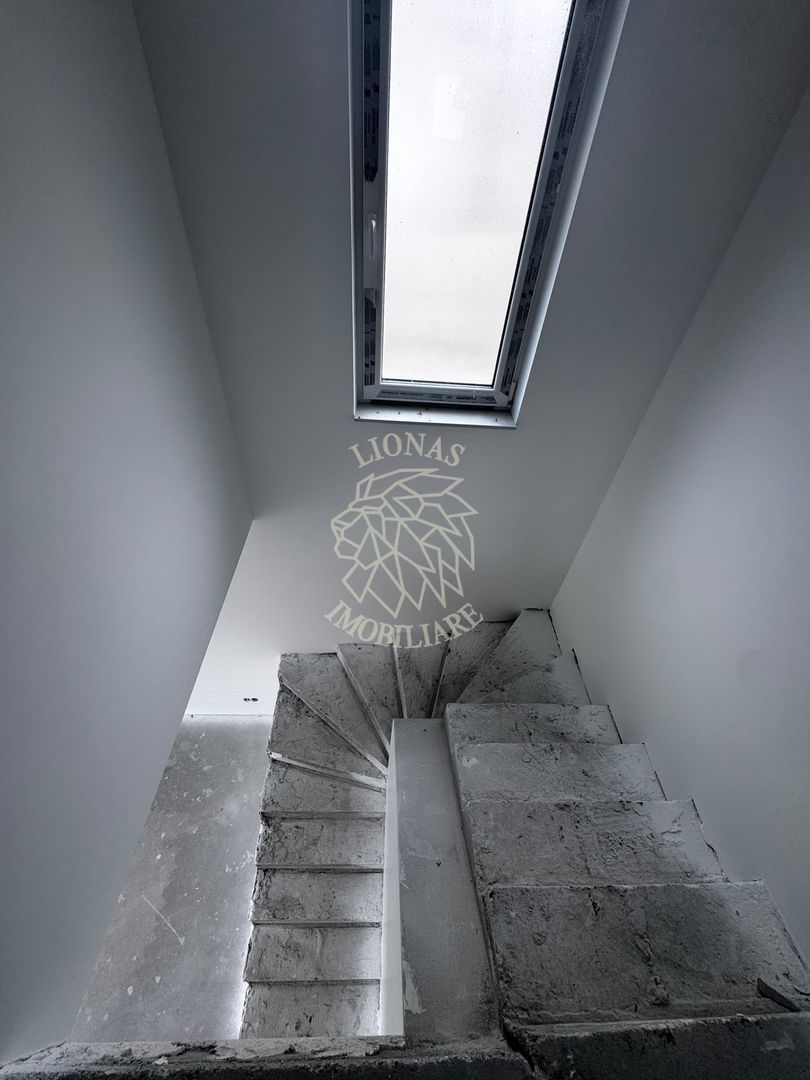 Casa Finisata 164 mp con.-teren 400 mp-garaj-1 km de Podul Jelnei - Poză 8