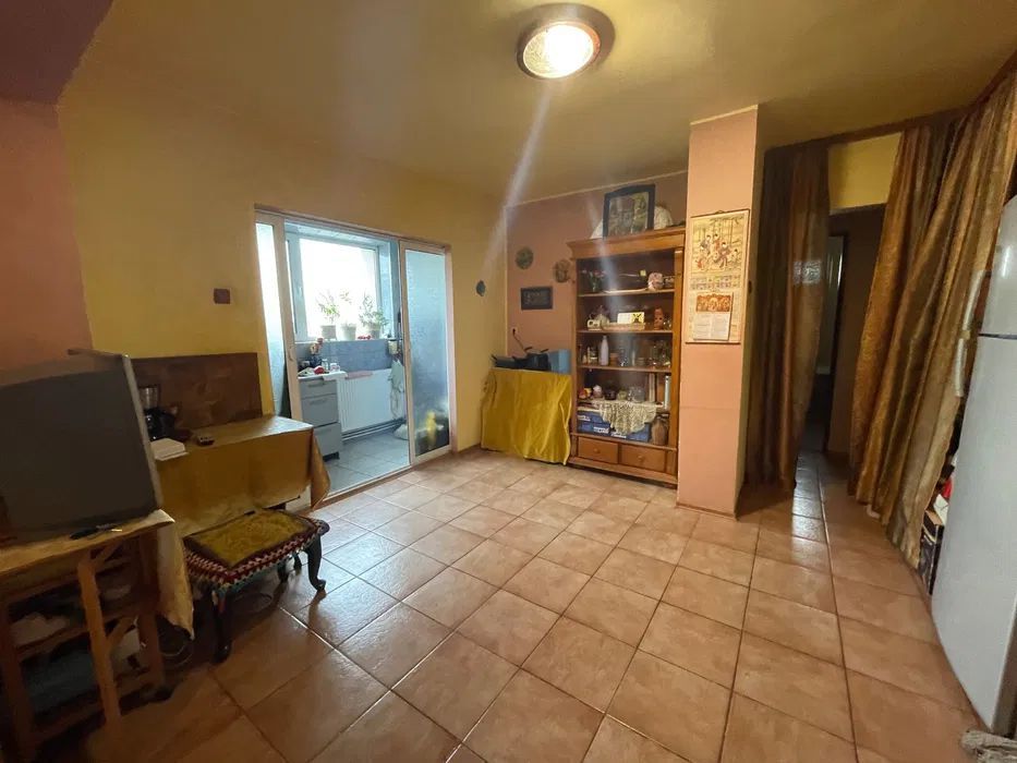 3 camere, decomandat, etaj 6/8 Micro 21 - Poză 3