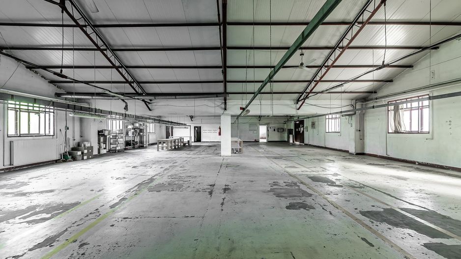 3 hale industriale aproape de A1 Arad - Poză 5