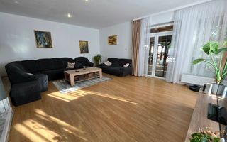 Casa 4 Camere, Zona Centru, 463mp Teren - Poză 2