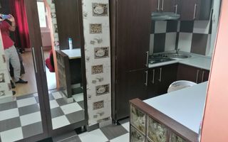 2 camere zona Circumvalatiunii - Gh. Lazar etaj 3 din 10 - Poză 12