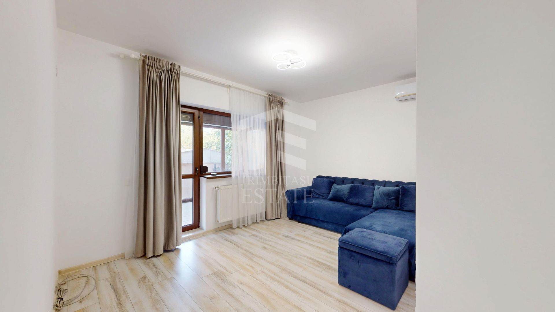 2 camere + terasa + curte Mall Grand Arena - Metalurgiei - Poză 2