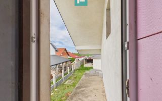 Casă impunătoare la gri în Curtici - Poză 24