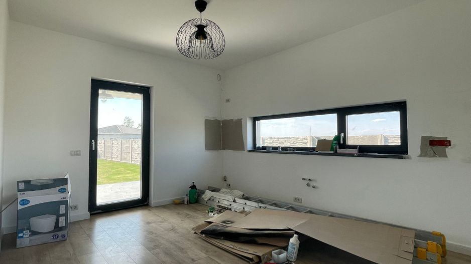 Duplex cu arhitectura deosebita - Mosnita Noua - Poză 5