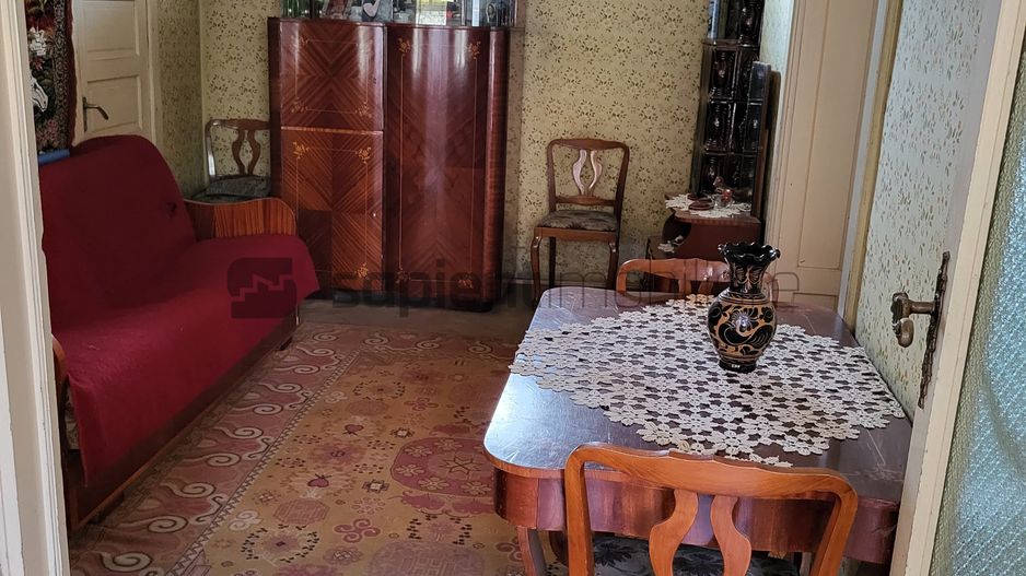 Casa de vanzare pentru 2 familii 5 camere 482mp - Poză 9