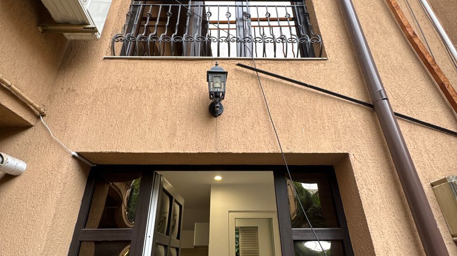Vila ideala pentru 1-2 firme, gradinita, cresa sau 2 familii - Poză 15