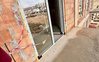 Etaj 1 Apartament 2 Camere Bloc Nou 7 minute de Podu Ros - Poză 9