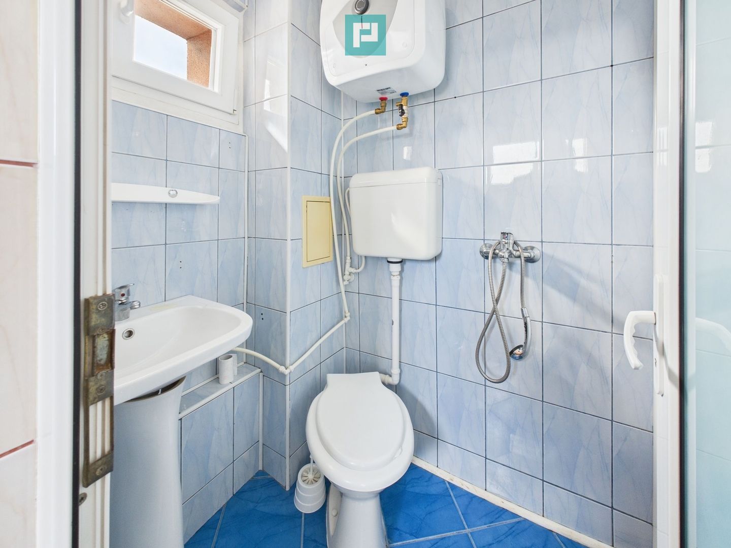 Garsonieră de închiriat pe  Postăvarului Titan Zonă liniștită - Poză 5