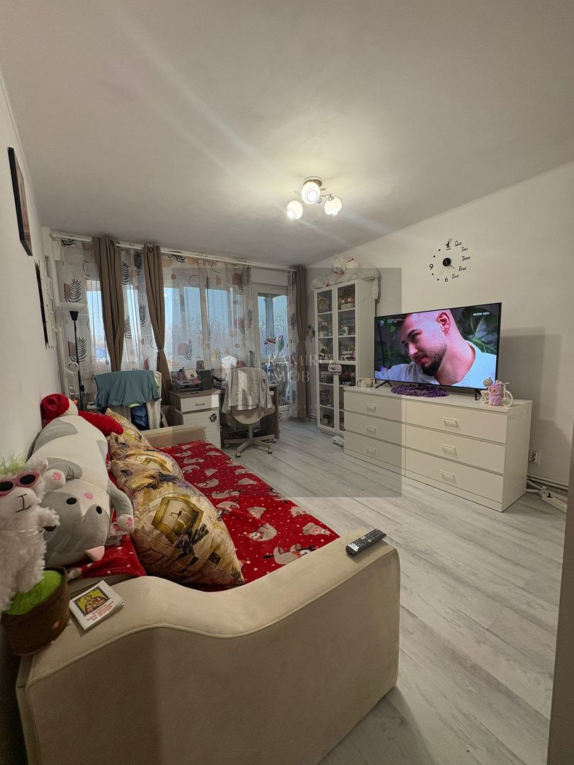 Apartament 2 camere Eroii Revolutiei 3 min metrou/centrala proprie - Poză 1