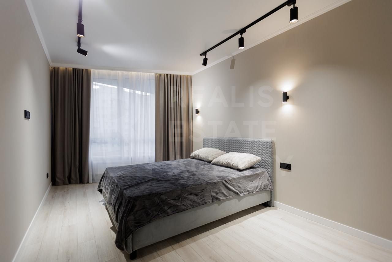 Chirie, apartament, 3 camere, strada Nicolae Testemițanu, Centru - Poză 1