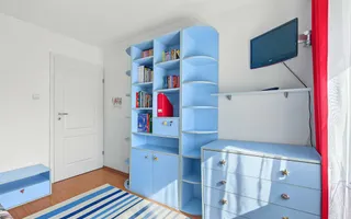 Central-Eremia, ap. 3 camere, 2 băi + boxă,proaspăt zugrăvit, et.2 - Poză 21