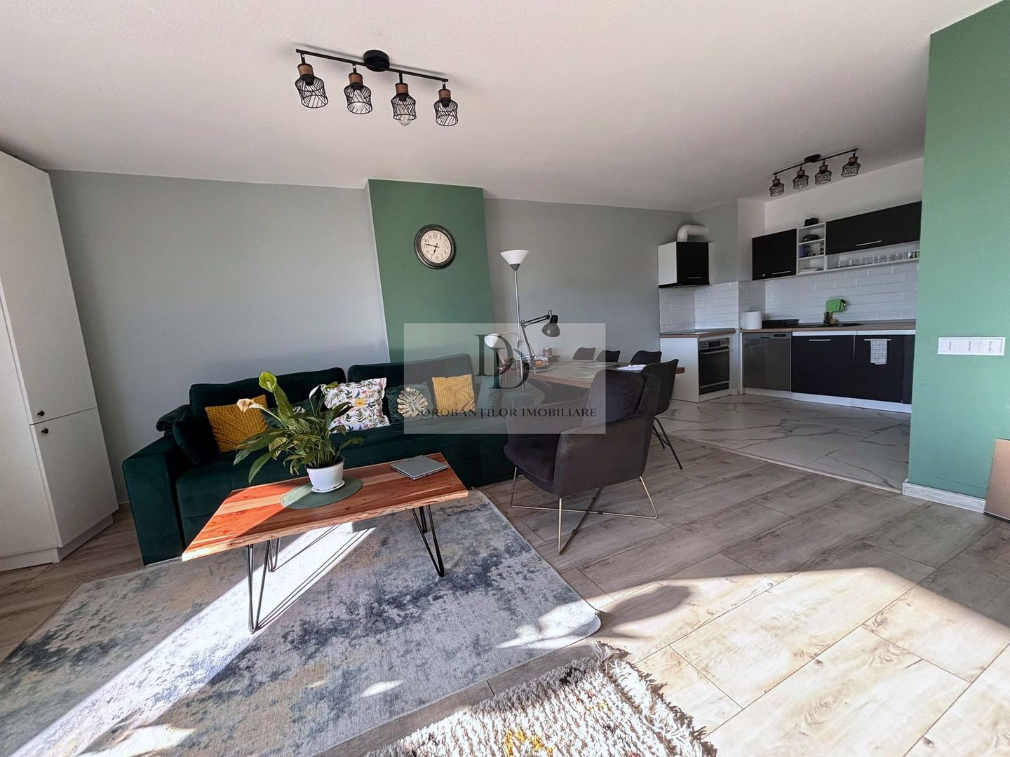 Penthouse cu 3 camere  | 2 parcări subterane incluse | Centru -Decebal - Poză 2