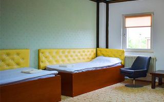 Clădire rezidențială de 850 mp utili, 15 camere, Poiana (Schitu Duca) – ideală pentru cămin de bătrâni sau centru de recuperare - Poză 9