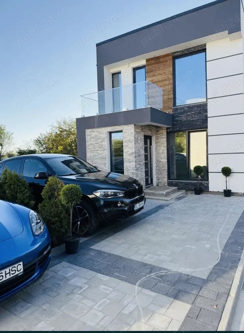 Casa  modernă P+1 zona Nord - Poză 1