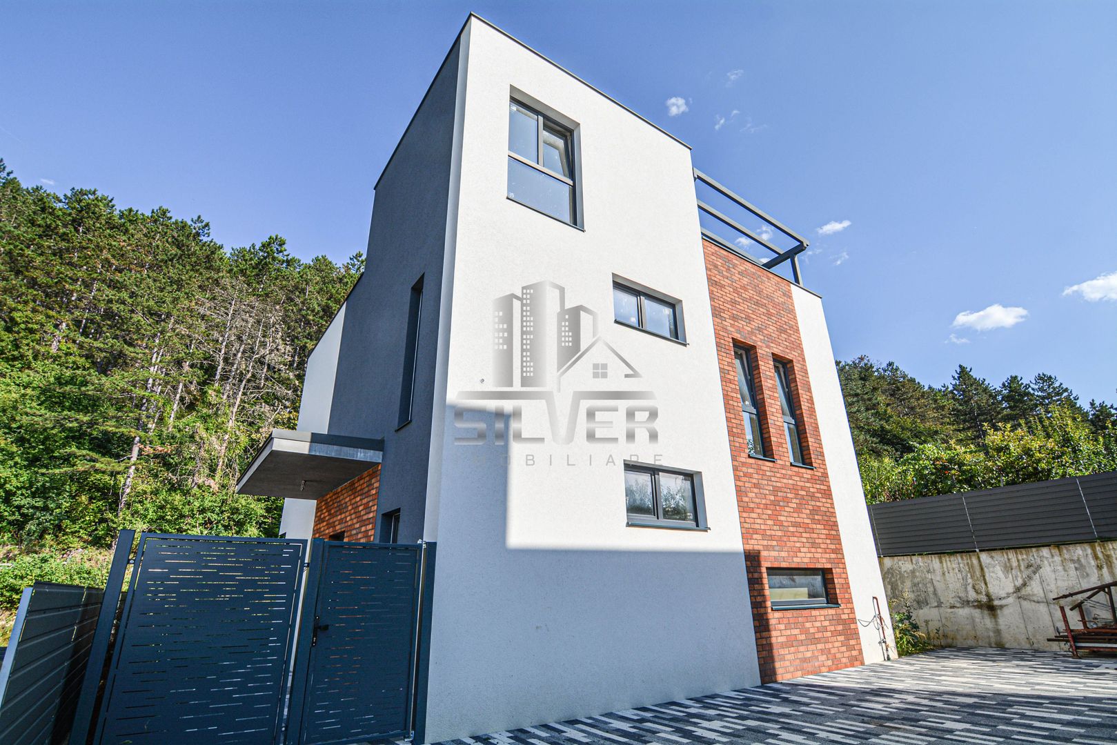 Casa Individuala cu panorama superba, in Floresti, zona exclusiva - Poză 1
