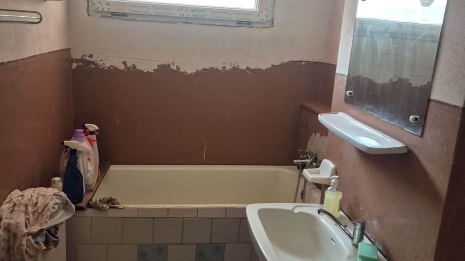 Vand apartament 2 camere zona Trandafiru - Poză 5