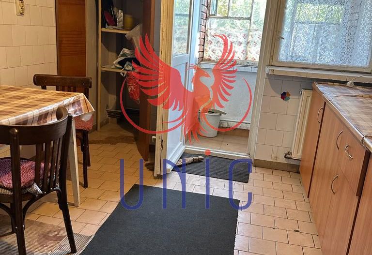 Apartament ultracentral decomandat, 4 camere - Poză 2