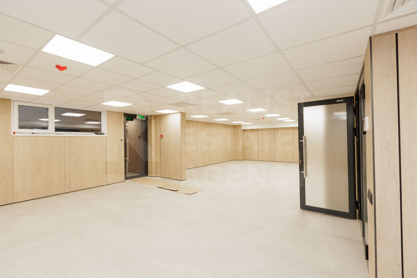 Chirie un complex de birouri ultra-modern, bulevardul Dacia, Botanica - Poză 18