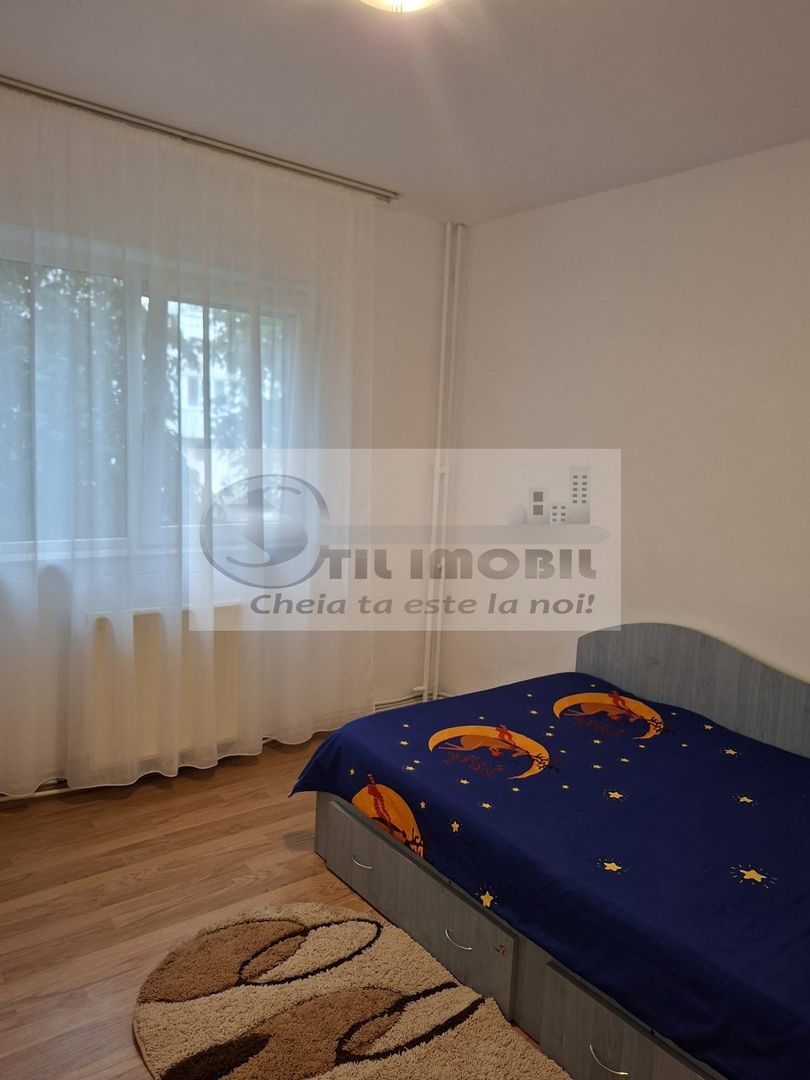 Apartament 3 camere Nicolina-450 EURO - Poză 3