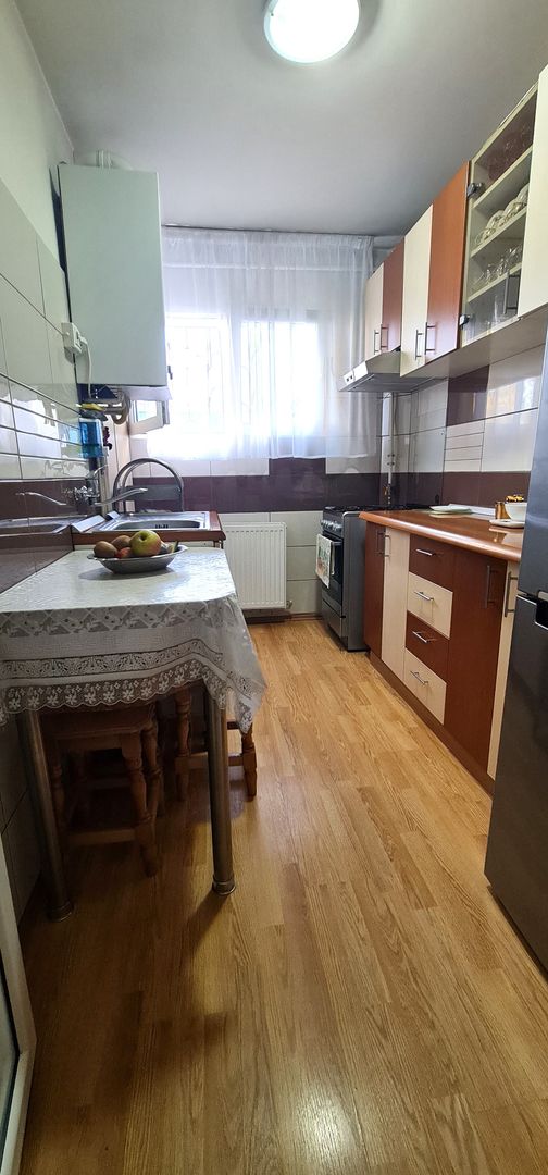 Apartament 2 camere cartier Astra langa piata - Poză 8