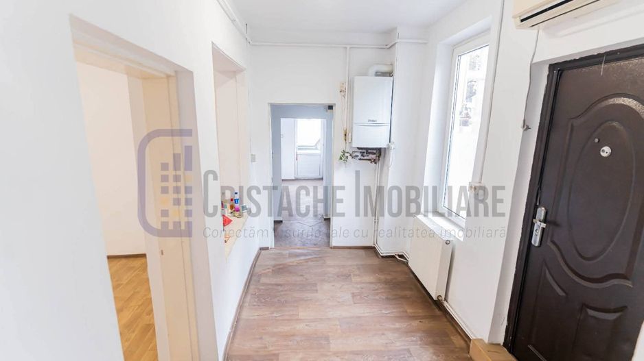 Casa nemobilata pe Bd. Marasesti, 3 camere, acces dublu, pretabil birouri - Poză 8
