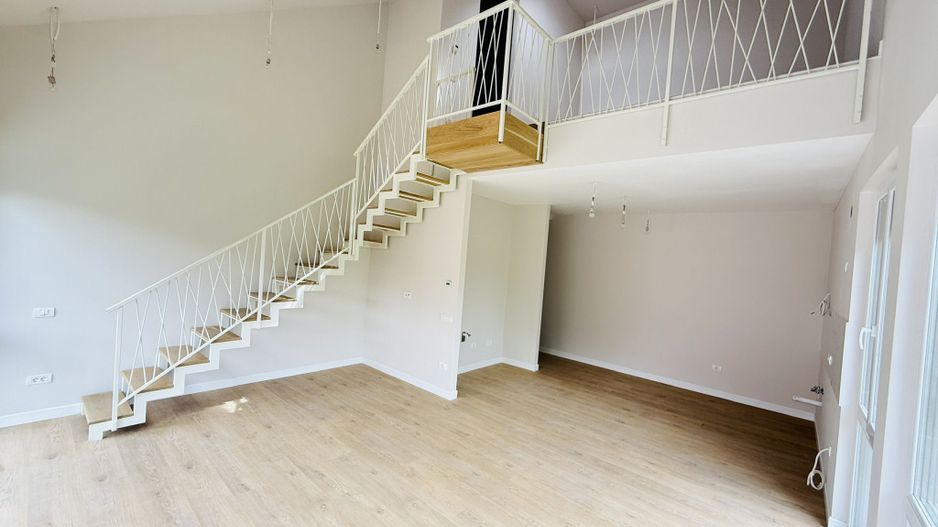 Complexul Studențesc | 3 camere | Scară interioară | 94 mp | Parcare privata - Poză 2