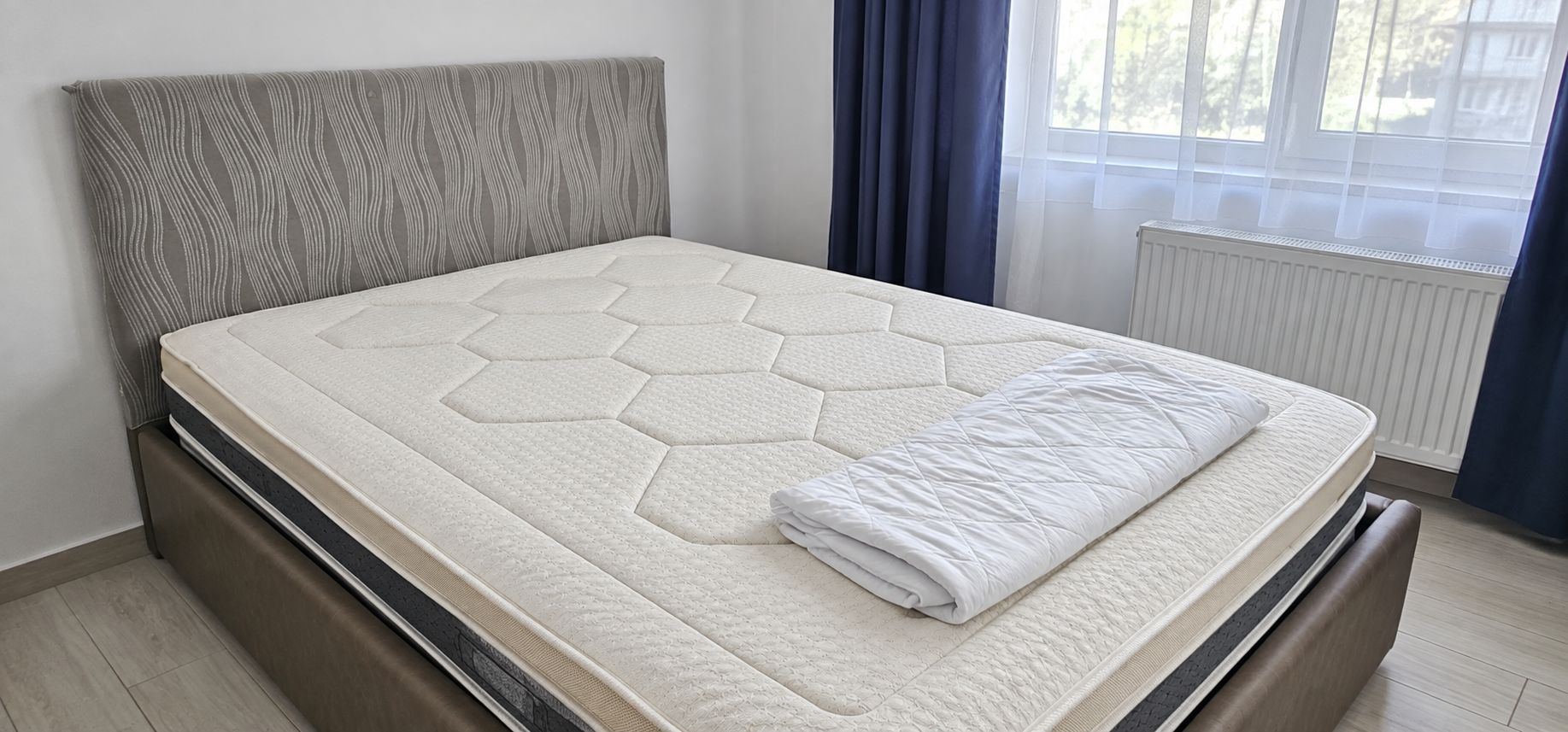 Apartament cu 3 camere - str. Domneasca, ultracentral, bloc nou - 700 euro - Poză 12