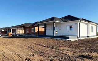 Casa cu 4 camere de vanzare in Santandrei - Poză 2