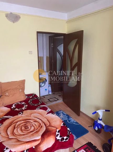 Zona Zimbru apartament cu 2 camere ideal pentru investitii - Poză 3