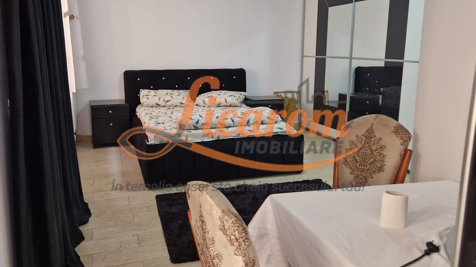 Garsoniera in casa str Iuliu Maniu curte comuna. - Poză 9