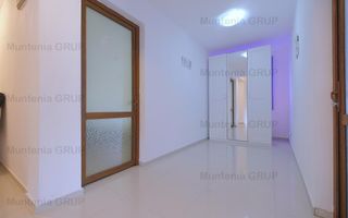 DOBROESTI - Str. Doinei, vila P+E+M, 6 camere, 3 bai cu fininsaje LUX - Poză 10