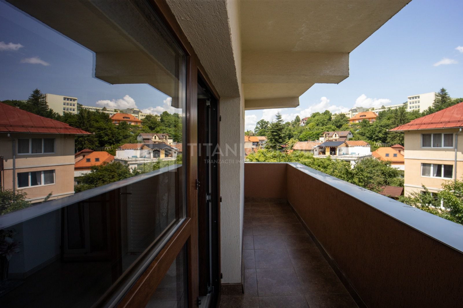 Apartament cu 2 camere, mobilat, si utilat, bloc nou in Centrul Vechi - Poză 8