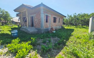 🏡 Casă la roșu cu 4 camere, 122 mp utili, teren 465 mp – Băicoi - Poză 1