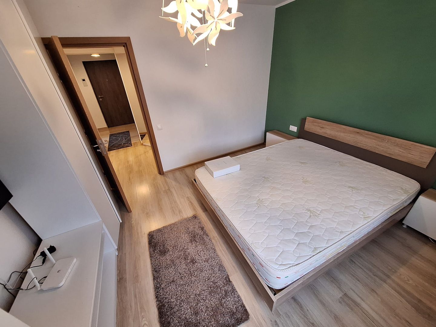 2 camere - DECOMANDAT - Mobilat SI Utilat - Parcare Subterana - Poză 2