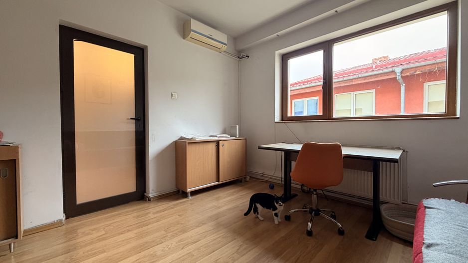 SPATIU BIROURI | ATELIER | SHOWROOM | 200MP - Poză 10