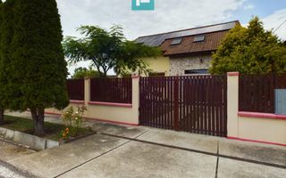 Vilă cu 3 dormitoare în Zimandu Nou - Poză 3