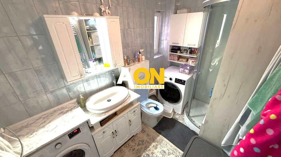 Apartament 3 camere, 2 balcoane, decomandat, mobilat, utilat, Ampoi 3 - Poză 4