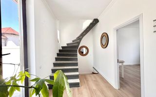 Ocazie unica - inchiriere vila zona Capitale - Poză 1