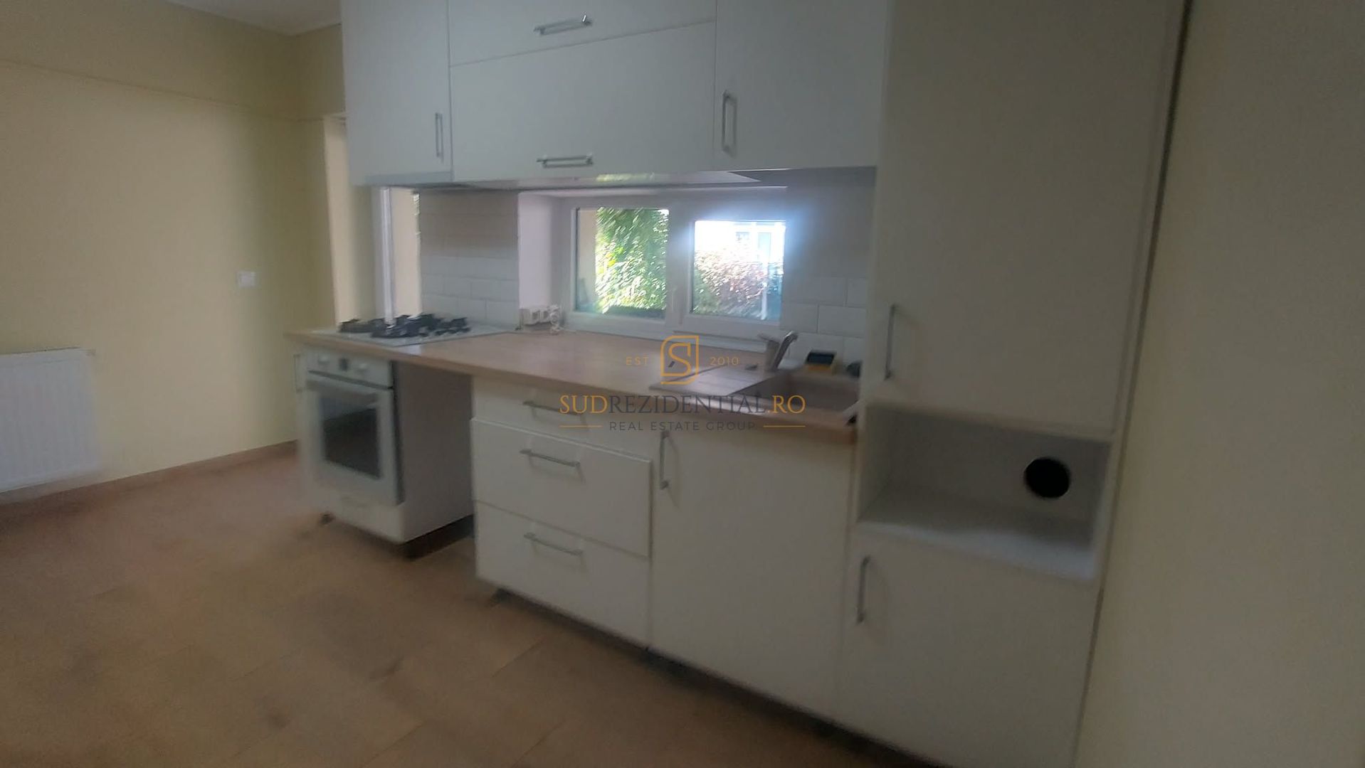 Vila duplex, semimobilata,3 camere, bucatarie inchisa,Comuna Berceni - Poză 14